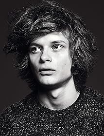 Charlie Tahan